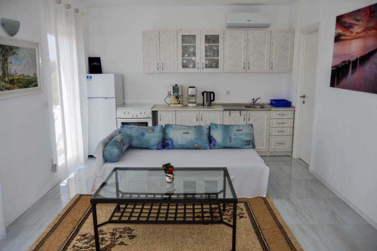 Honey Apartment Каштела Екстер'єр фото