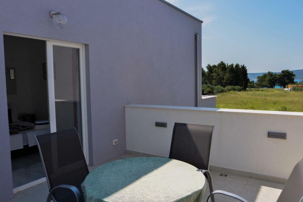 Honey Apartment Каштела Екстер'єр фото
